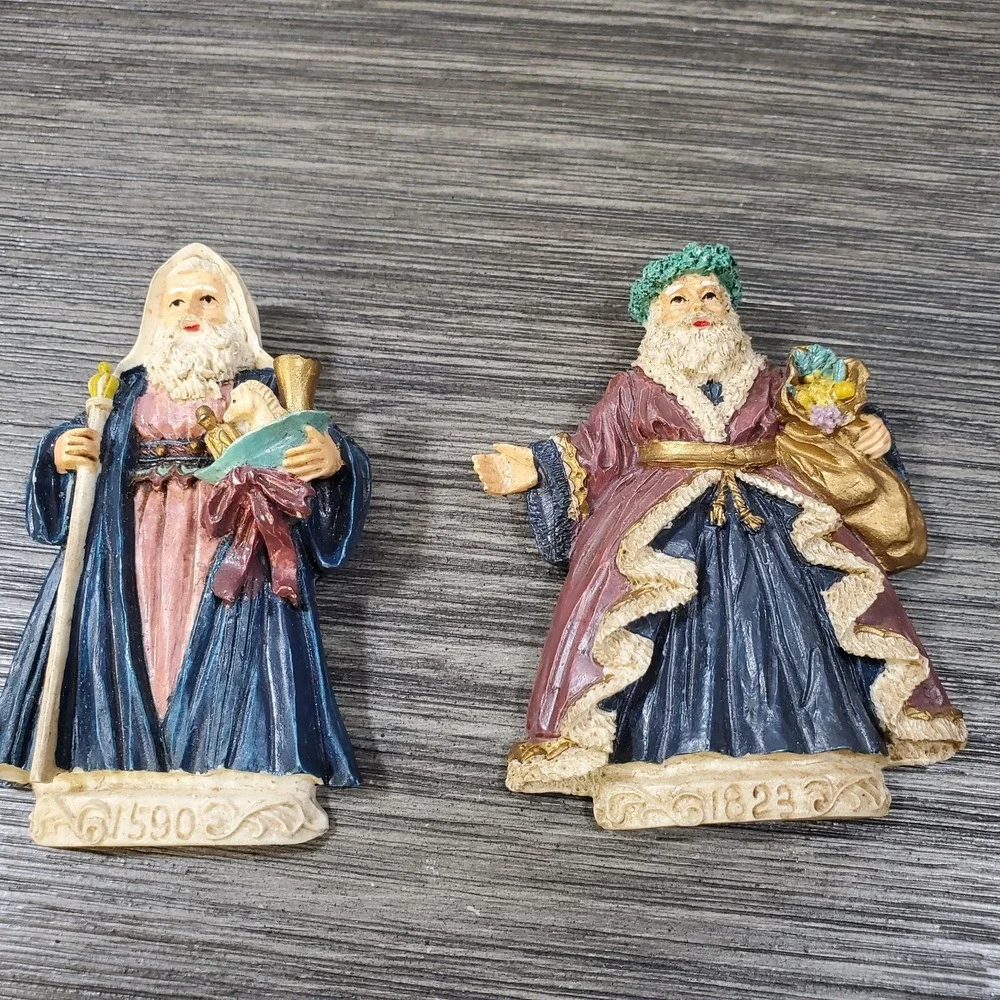 Old‎ World Santa Claus Ceramic Magnet Set Of 2 Christmas Fridge Decorations